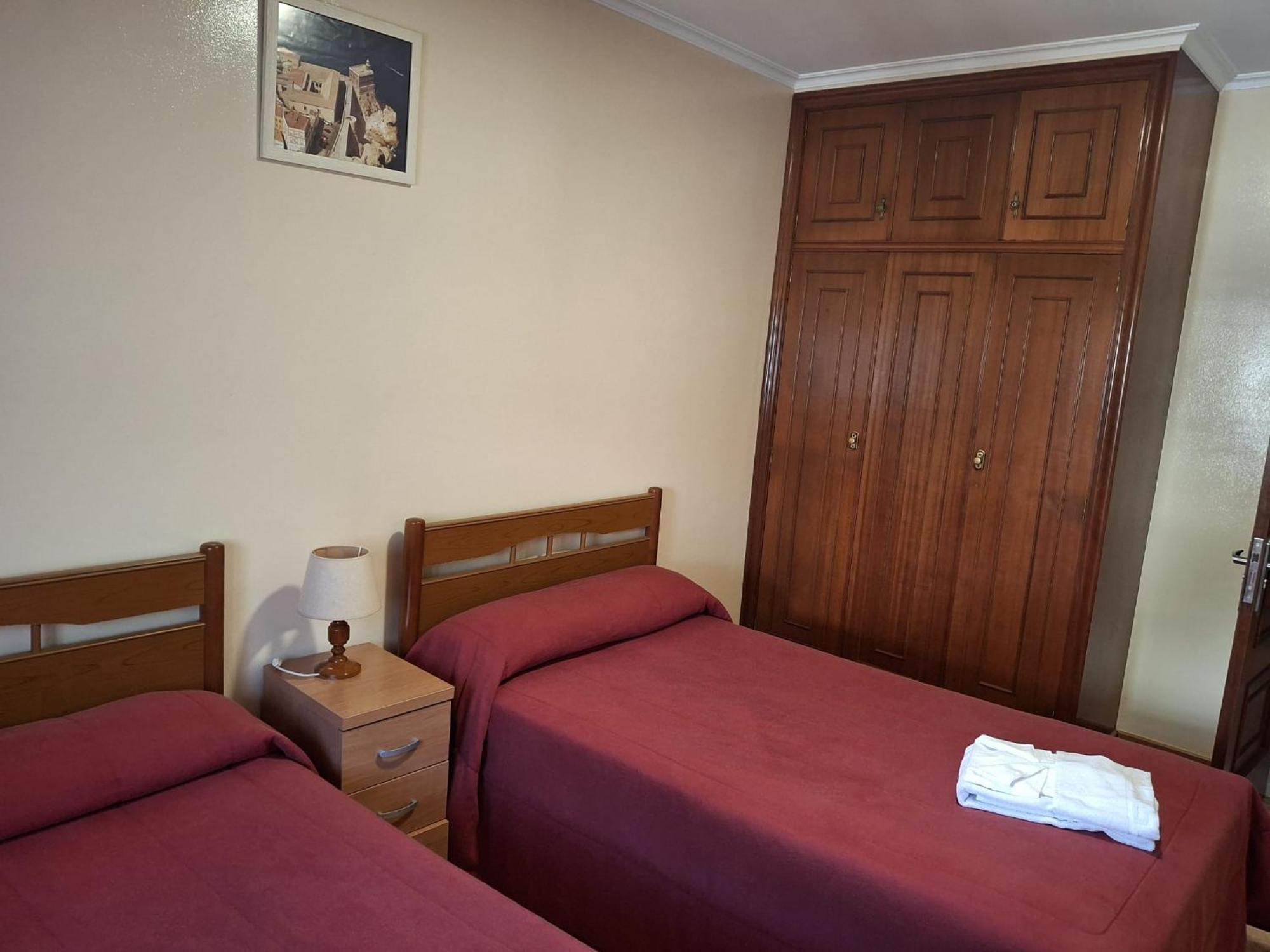 Hostal La Marina Porto do Barqueiro Buitenkant foto